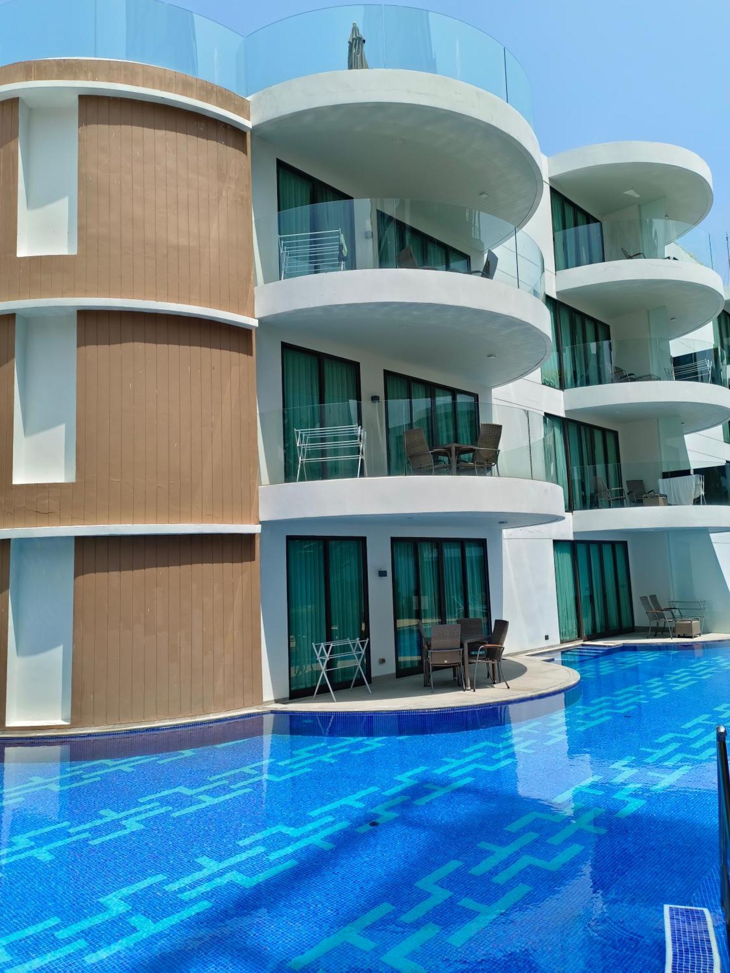 Lets Phuket Twin Sands Resort & Spa Patong ภายนอก รูปภาพ