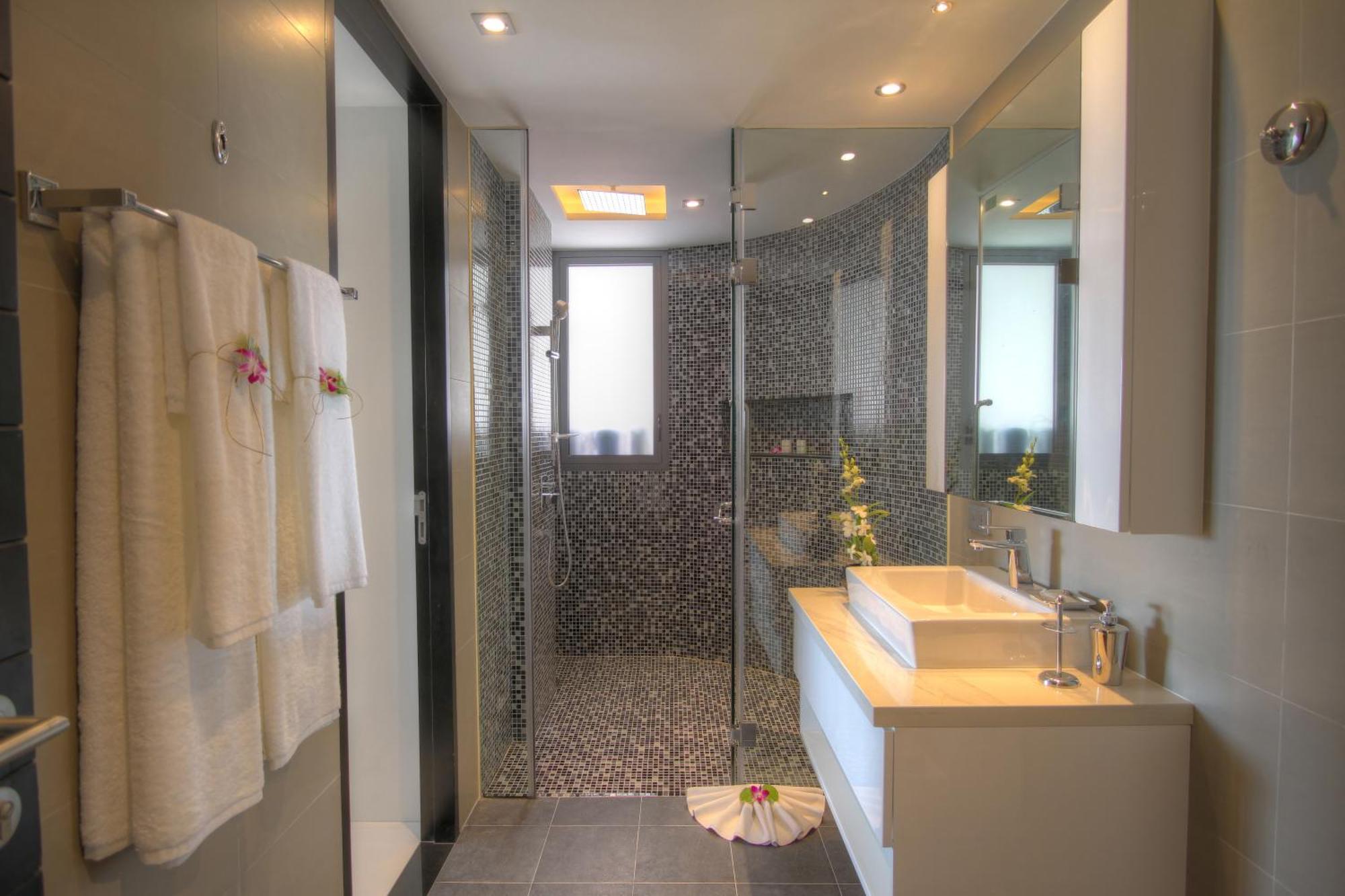 Lets Phuket Twin Sands Resort & Spa Patong ภายนอก รูปภาพ