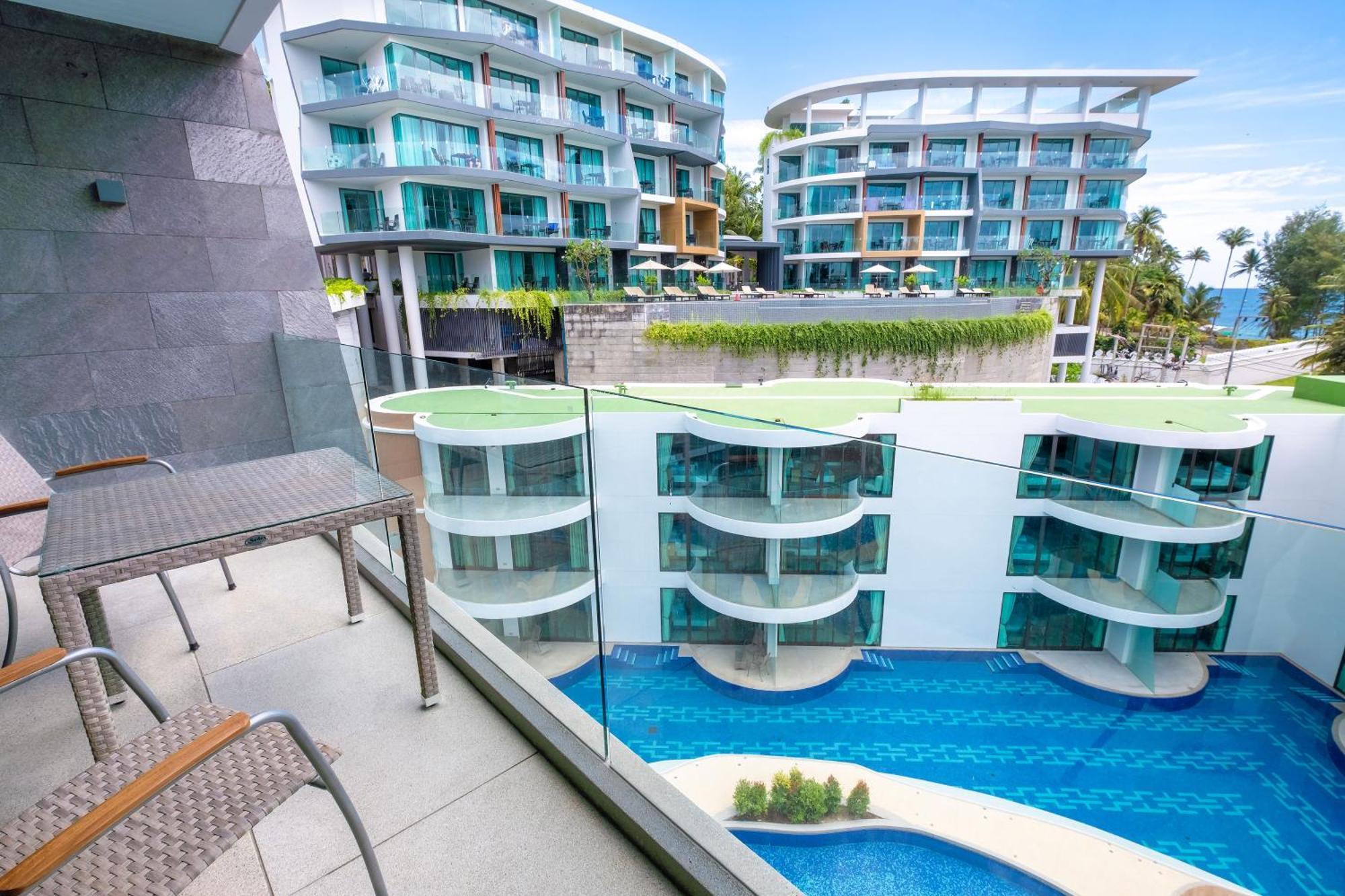 Lets Phuket Twin Sands Resort & Spa Patong ภายนอก รูปภาพ