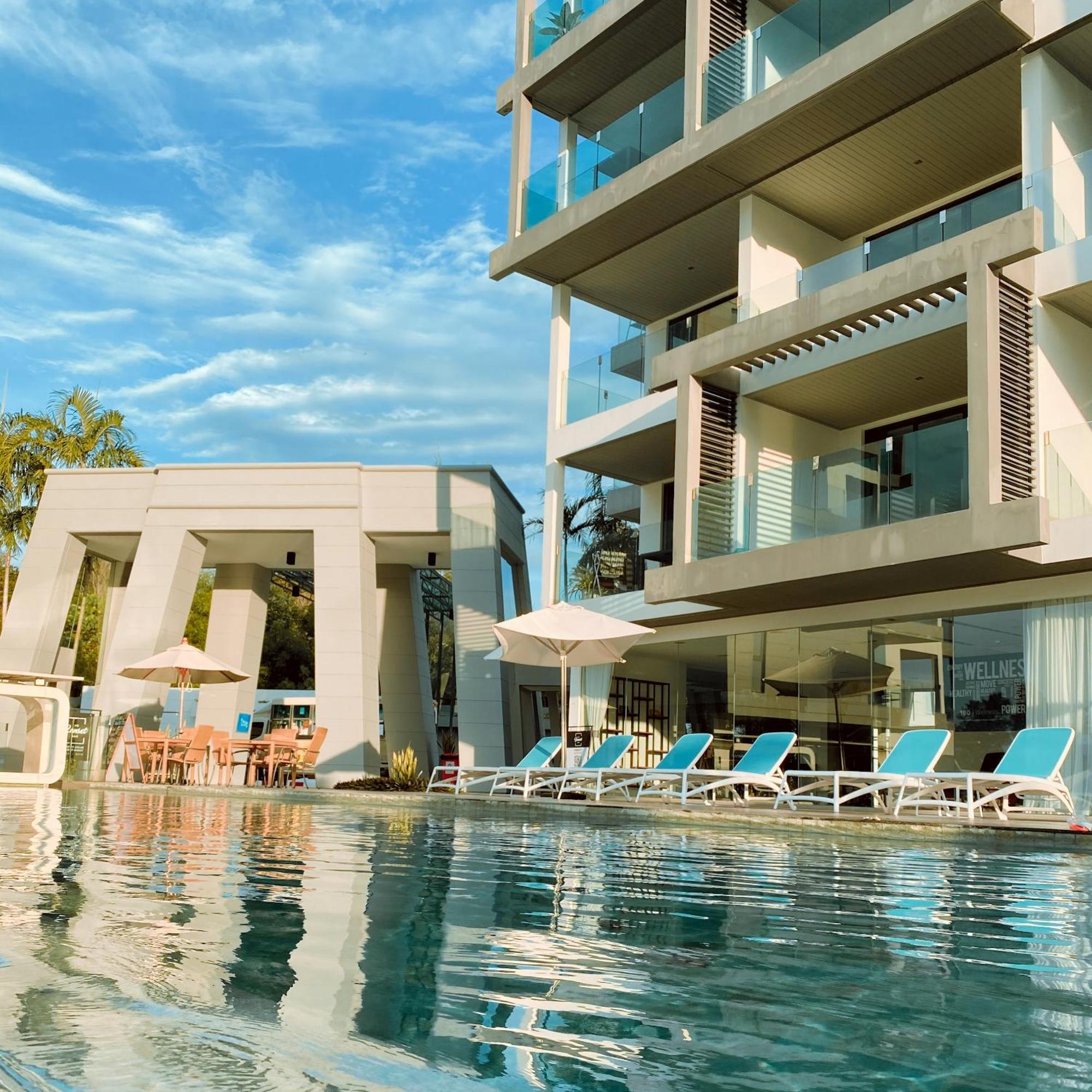 Lets Phuket Twin Sands Resort & Spa Patong ภายนอก รูปภาพ